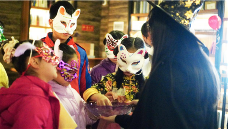 參與活動(dòng)的學(xué)員們.png 參與活動(dòng)的學(xué)員們.png