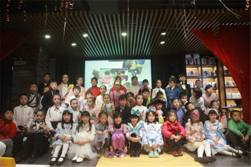 學(xué)員合影.png 學(xué)員合影.png