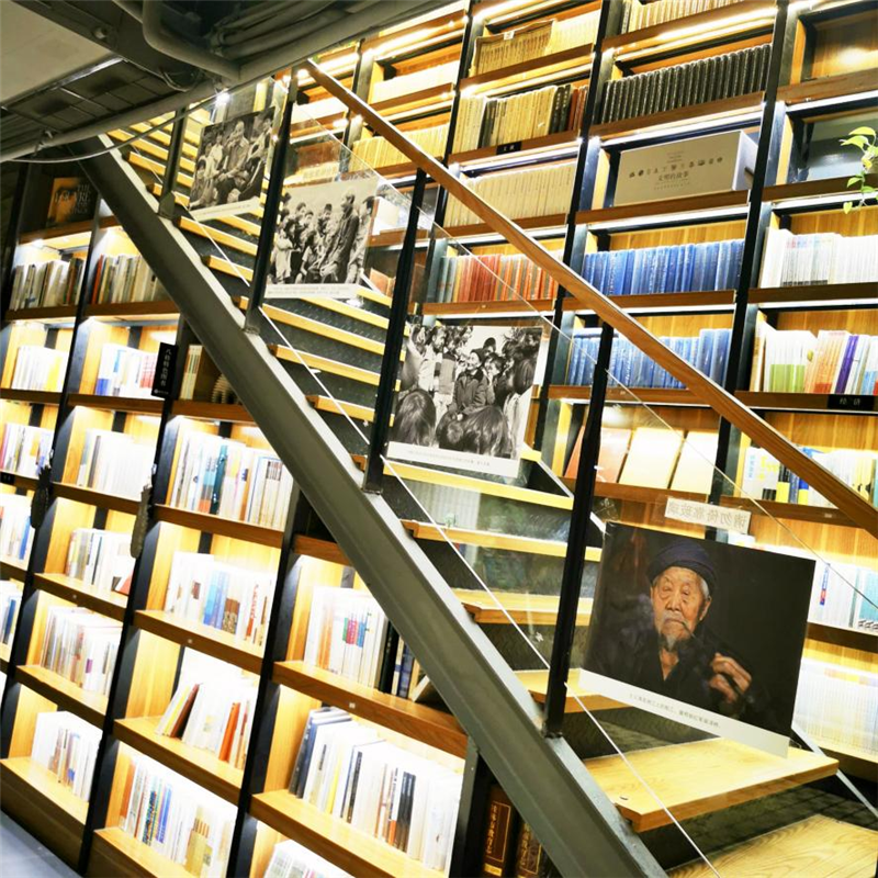 《湘江戰役的民間記憶》插畫(huà)欣賞(攝影:陳詩(shī)藝).png 《湘江戰役的民間記憶》插畫(huà)欣賞(攝影:陳詩(shī)藝).png